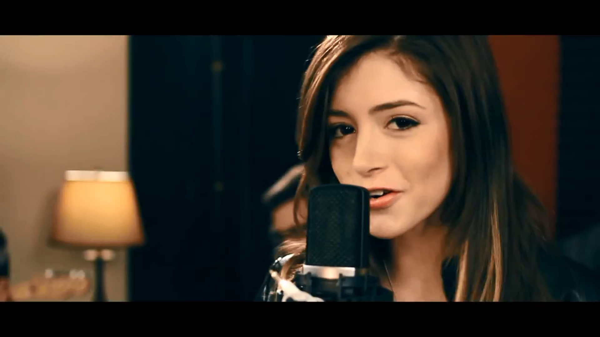 4470337 Chrissy Costanza Wallpapers | Chrissy Costanza Backgrounds